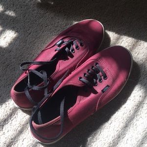 **LIKE NEW** MAROON/BLACK VANS SHOES